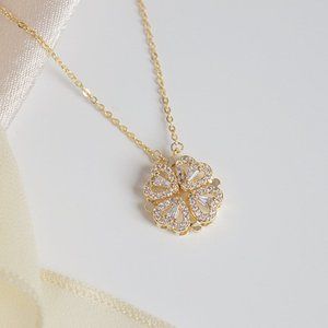 NEW 14K Gold Plated Diamond Clover Necklace a
